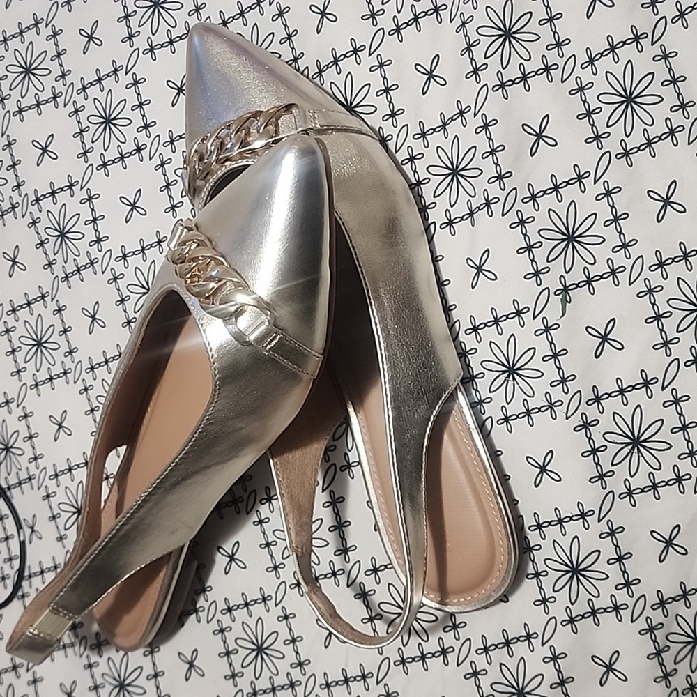 Shoes - Picture 3 of 3